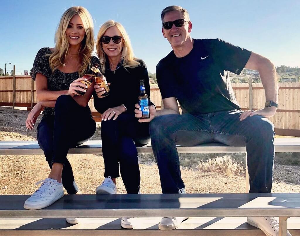 Abby Hornacek family