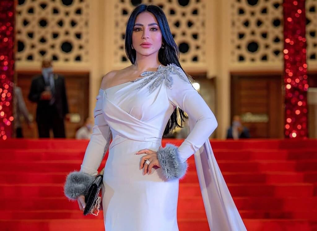 Lojain Omran image