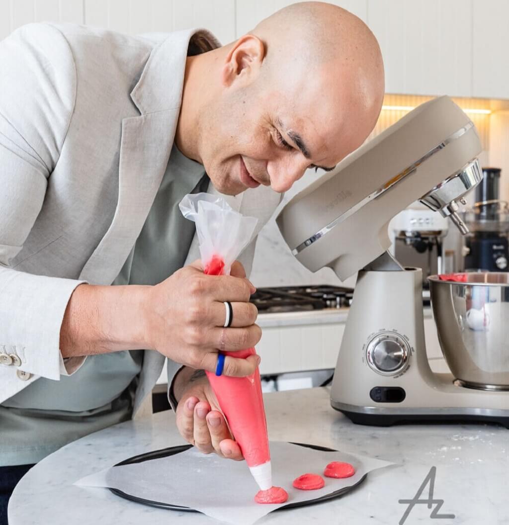 Adriano Zumbo image
