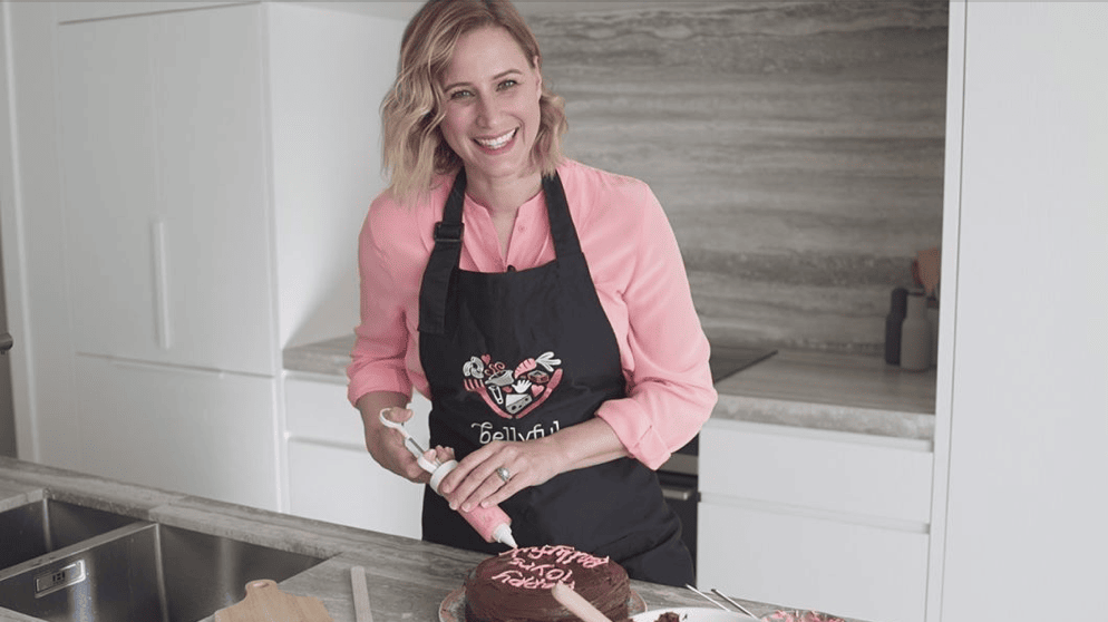 Pippa Wetzell making cake