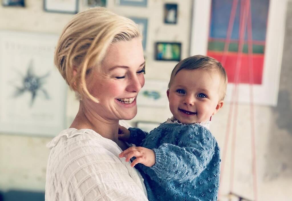 Sofie Torp image with kid