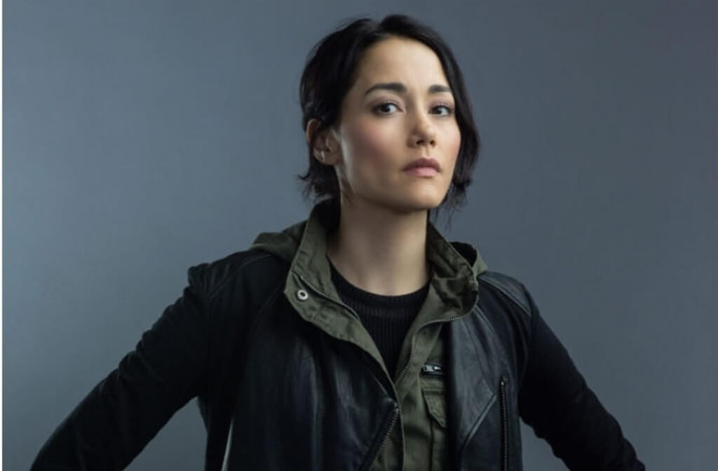 sandrine holt image