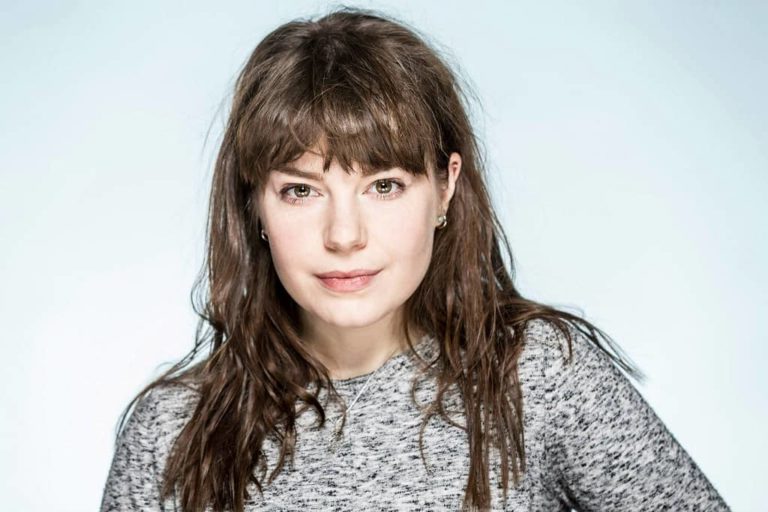 Aimee Ffion Edwards Biography, Wiki, Age, Height, Net Worth, Partner