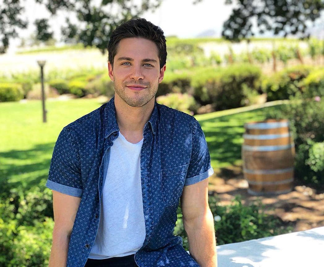 Dean Geyer Biography, Wiki, Partner, Net Worth, Family, Career