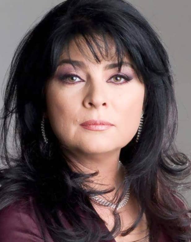 Victoria Ruffo pic