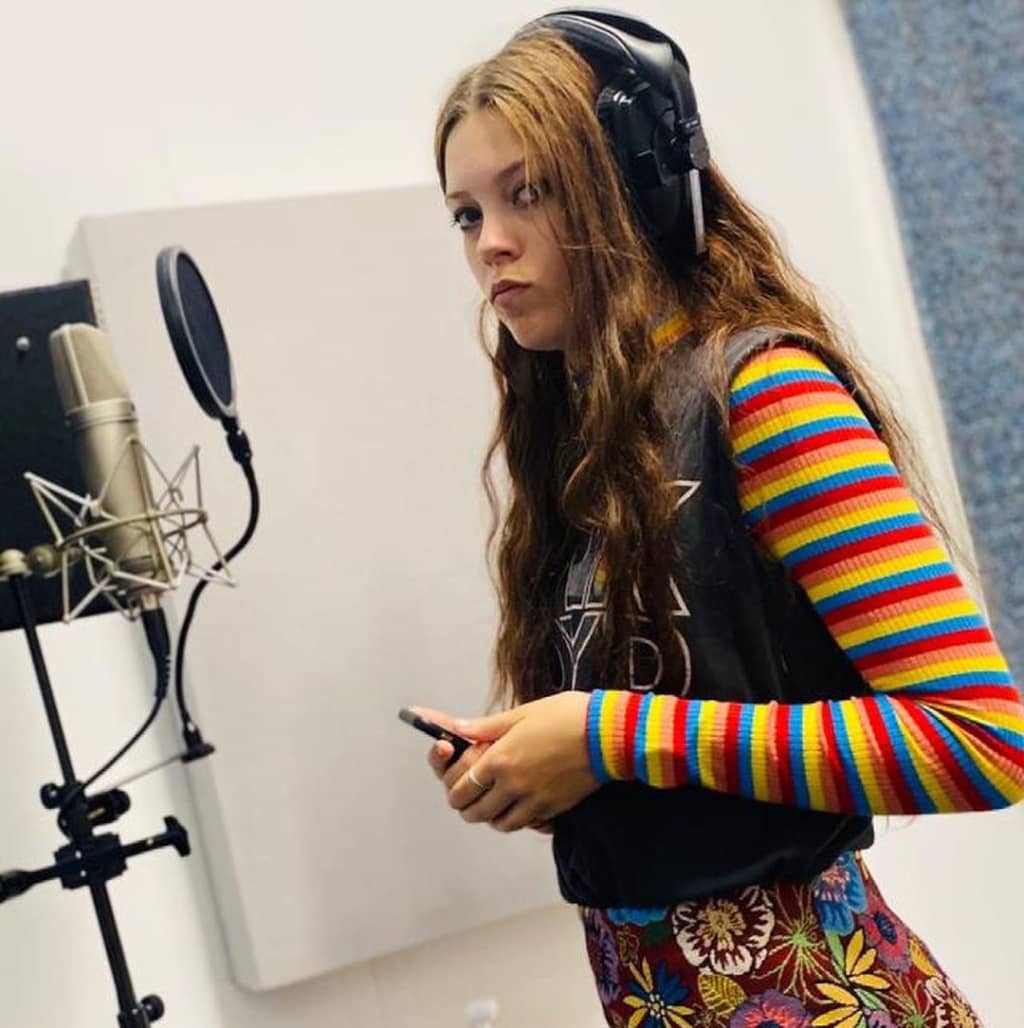 Courtney Hadwin singing