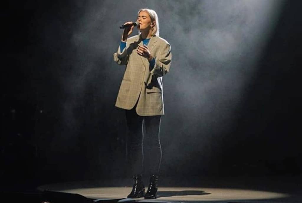 Taya Smith singing