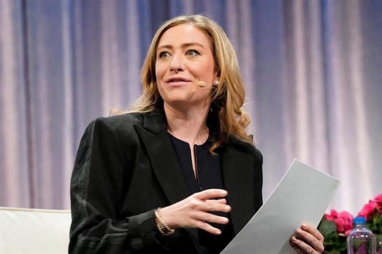 whitney wolfe herd image
