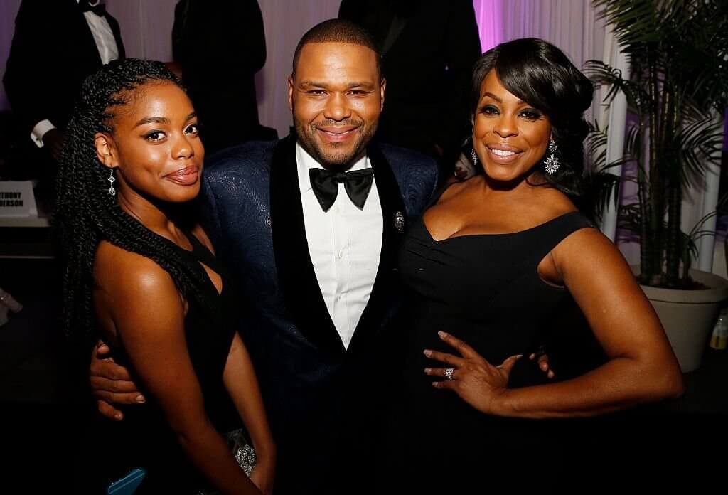 Dia Nash and niecy dash image