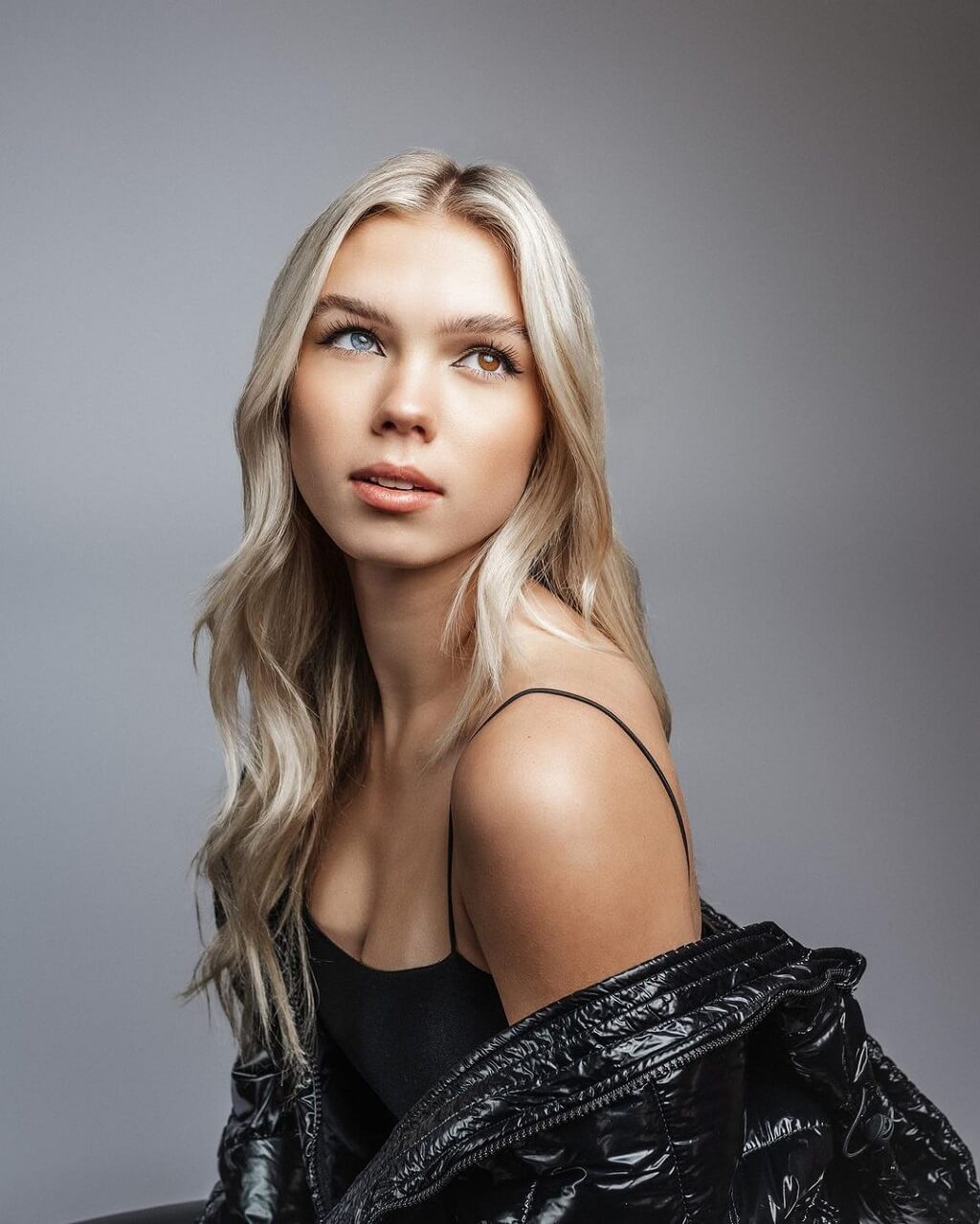 Caroline Gregory image