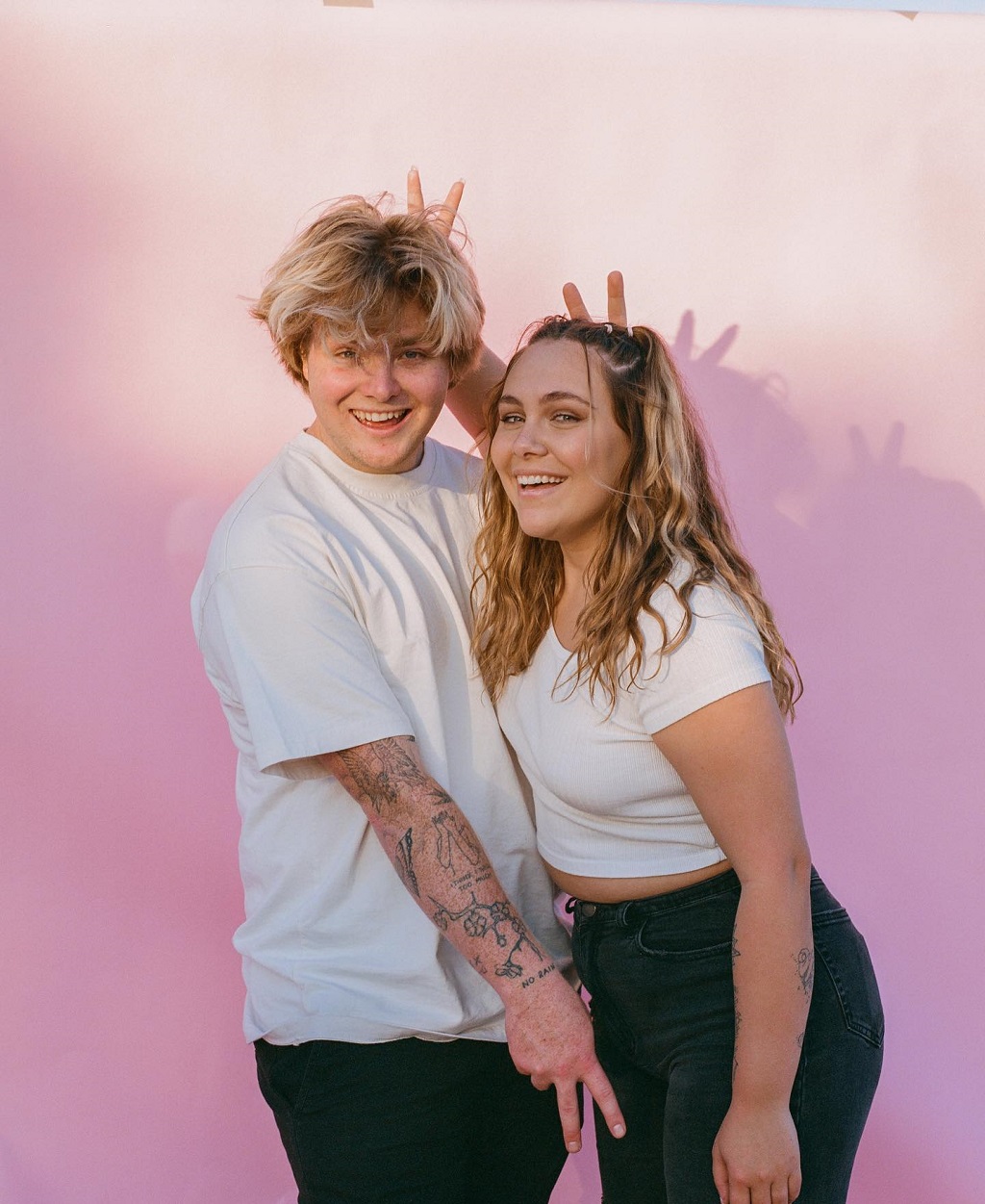 Kouvr Annon and boyfriend