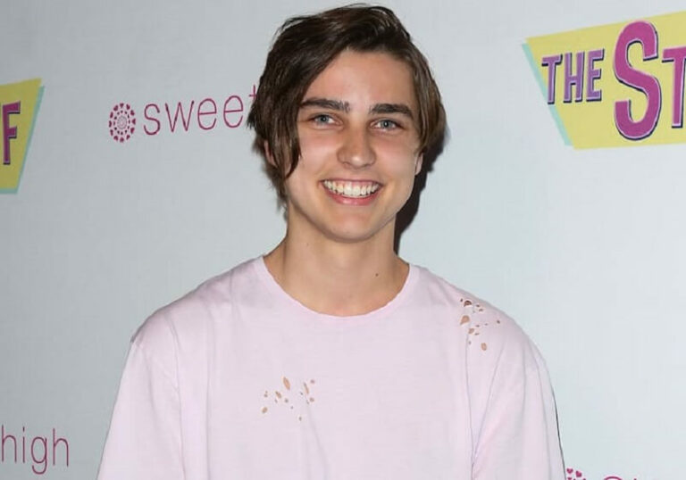 Colby Brock YouTuber Biography, Age, Height, Child, Net Worth