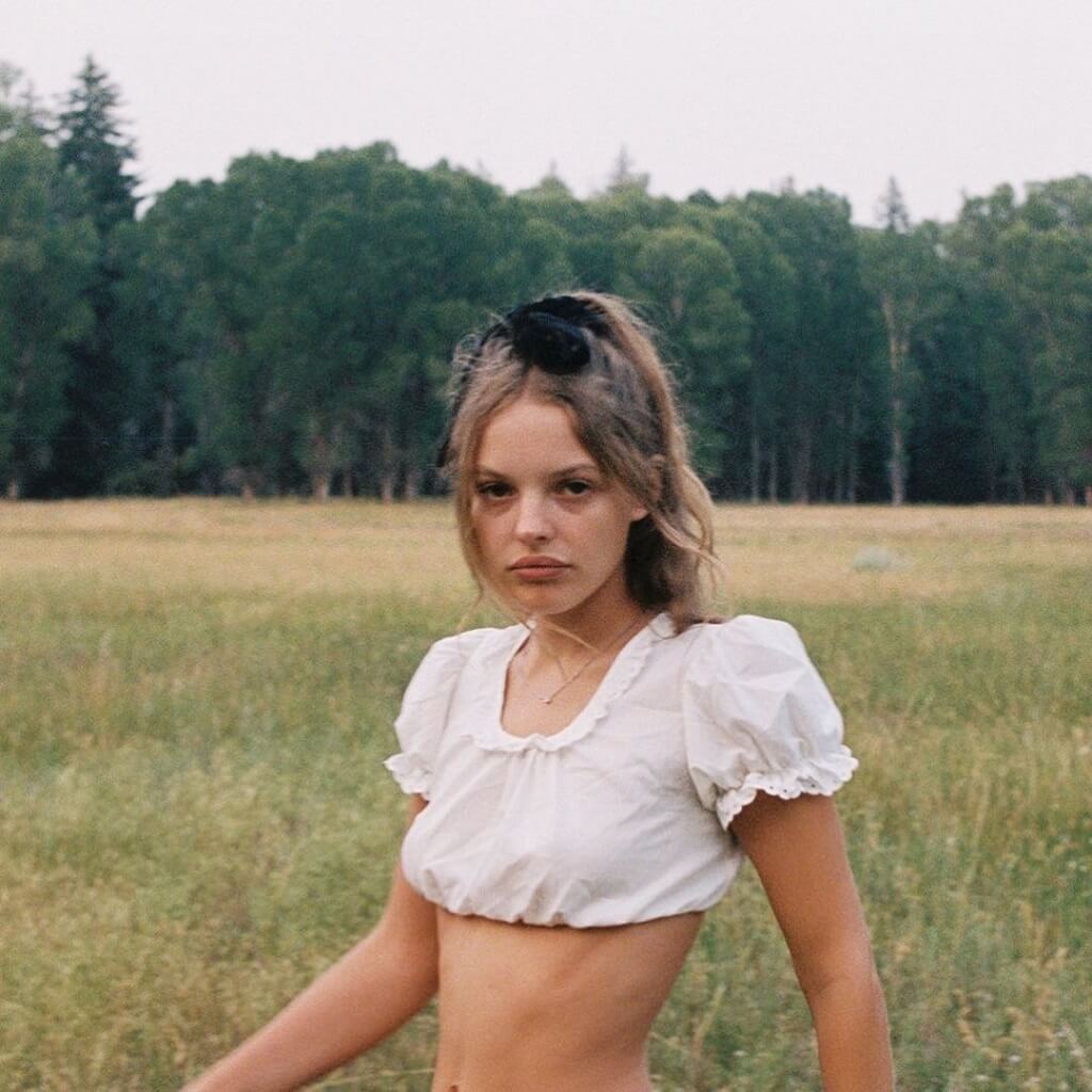 alana champion image