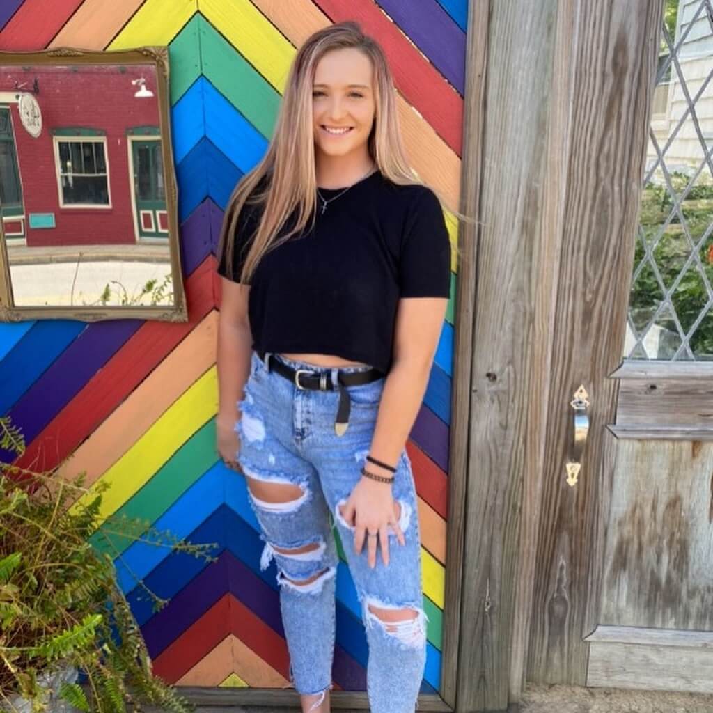 marisa lane image