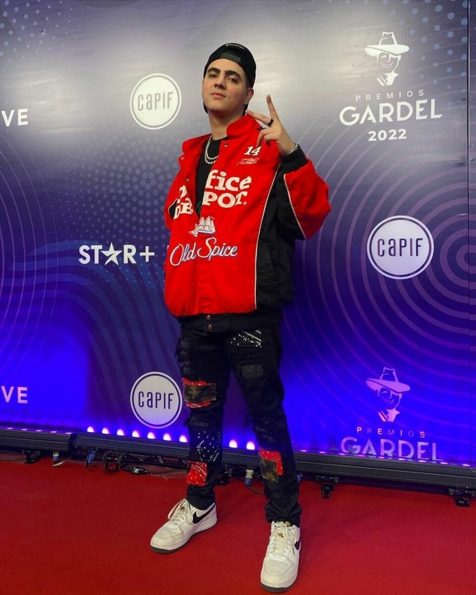 omar-yubeili-biography-wiki-age-height-net-worth-girlfriend