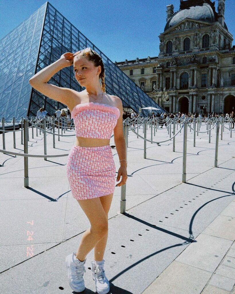 Isabella Tena Actress Wiki, Age, Boyfriend, Net Worth