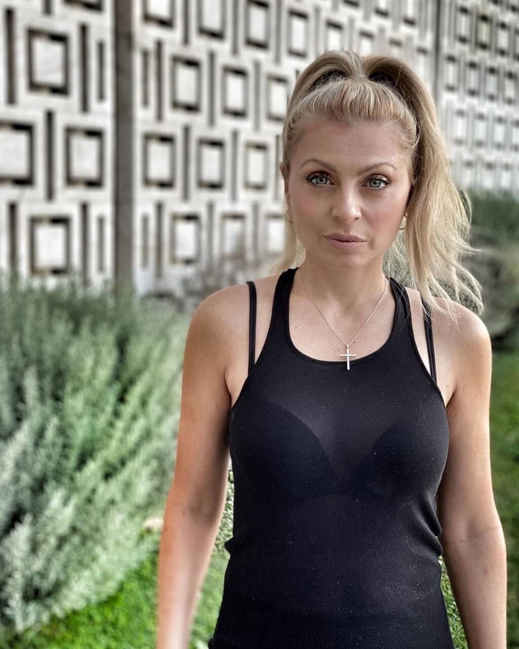 Evy Poumpouras