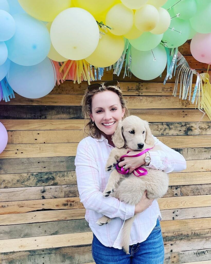 Kelly Stables image
