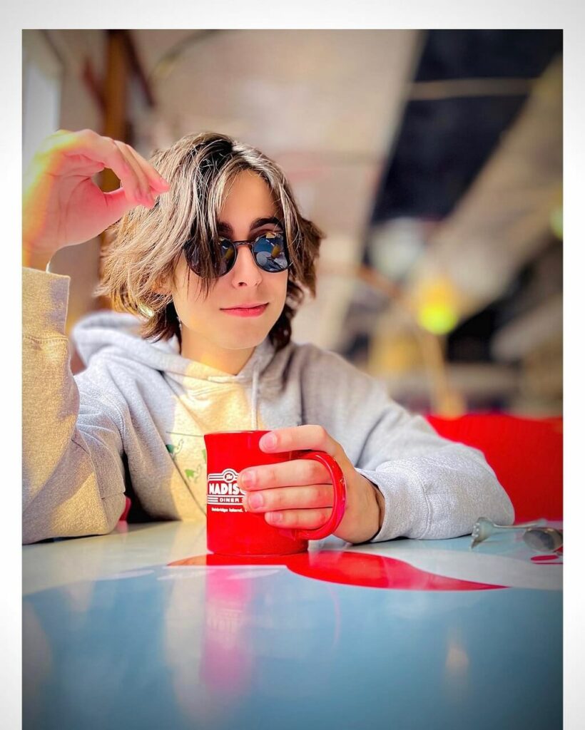 Aidan Gallagher,