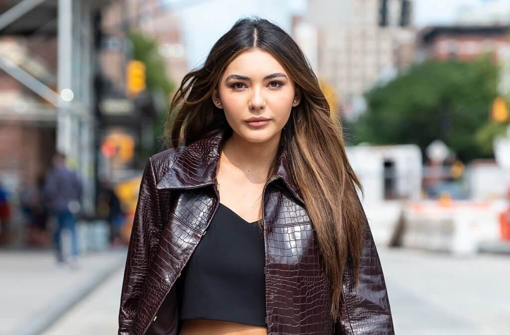 Atiana De La Hoya