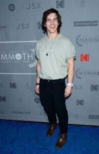 Charlie Gillespie Age, Height, Wife, Net Worth, Biography