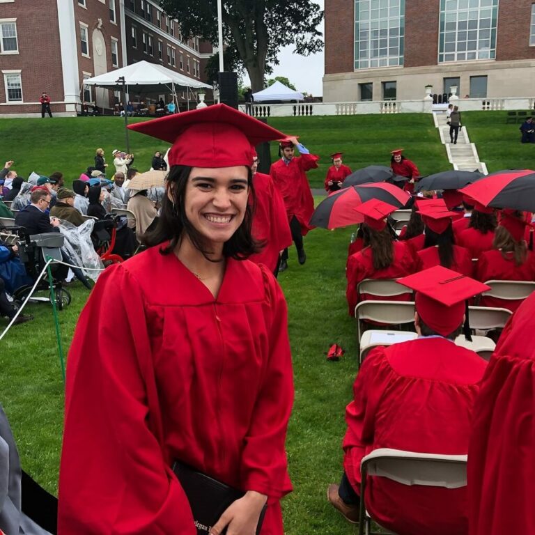 Emma Pasarow Age, Height, Wiki, Parents, Mother, Net Worth