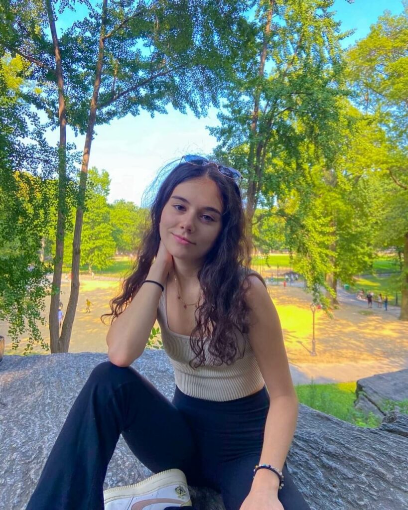 Julia Antonelli,image