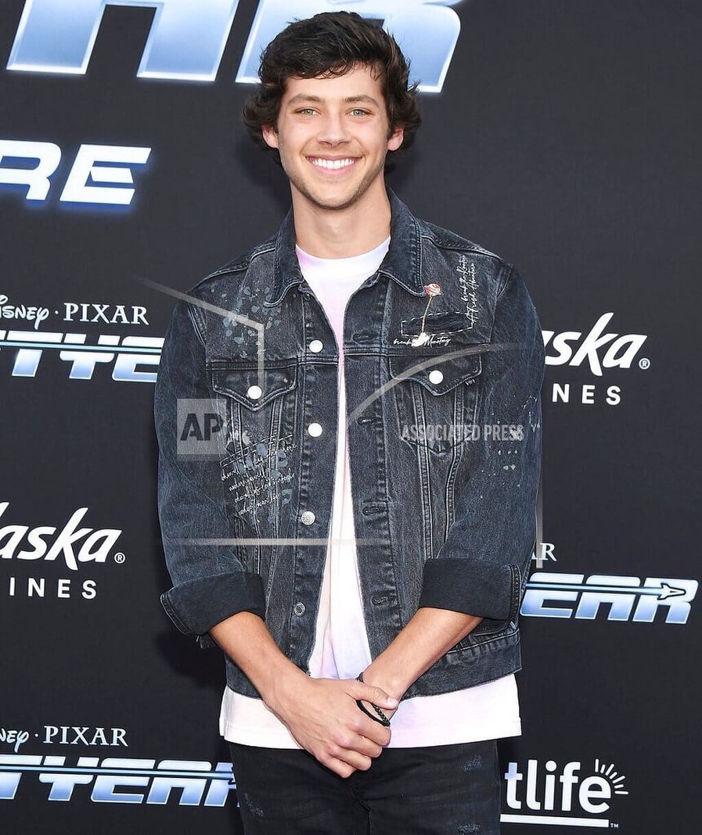 Matt Cornett Age, Height, Wife, Net Worth, Family, Relationship