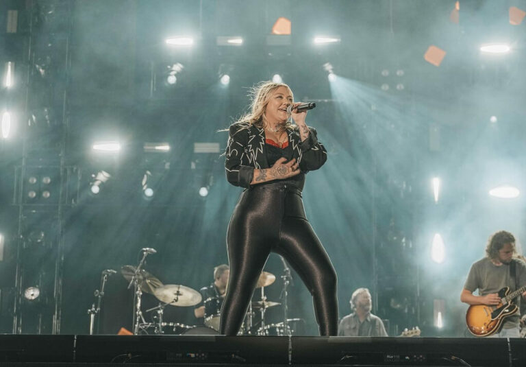 Who is Elle King's Father Rob Schneider?