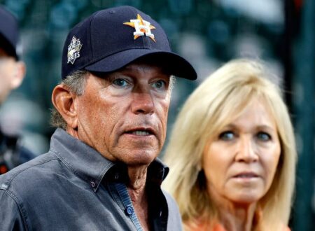 How Old is George Strait Wife? Know Her Age