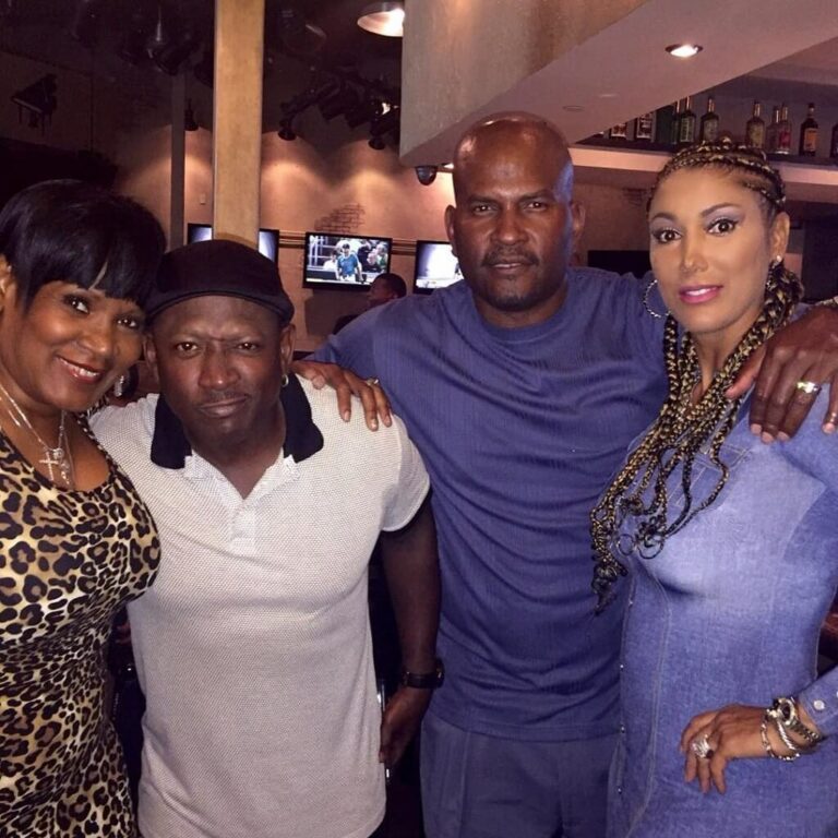 Everything About Deion Sanders's ExWife Carolyn Chambers