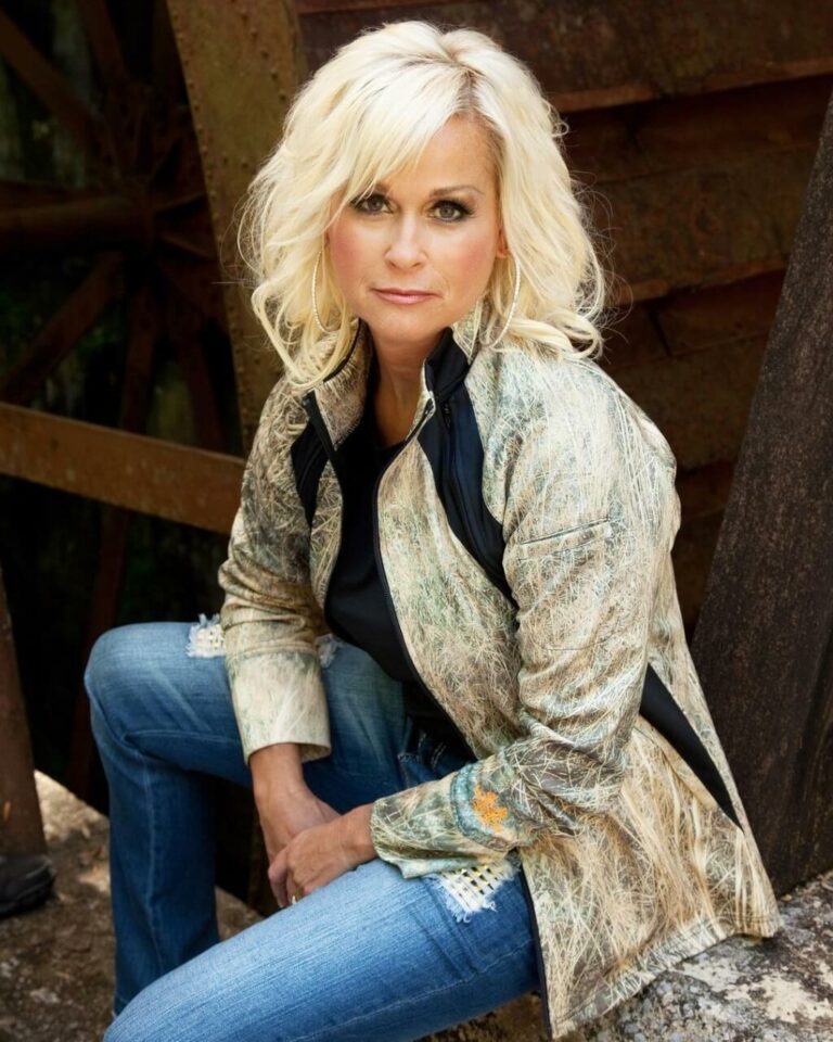 Lorrie Biography, Spouse, Net Worth, Children