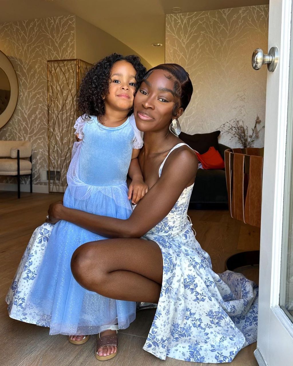 Chelsea Lazkani Husband, Net Worth, Age, Height, Children, Wiki