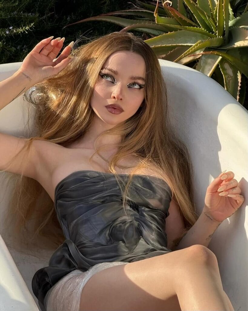 Dove Cameron Height