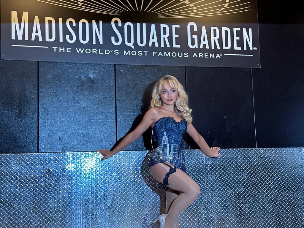 Sabrina Carpenter on show