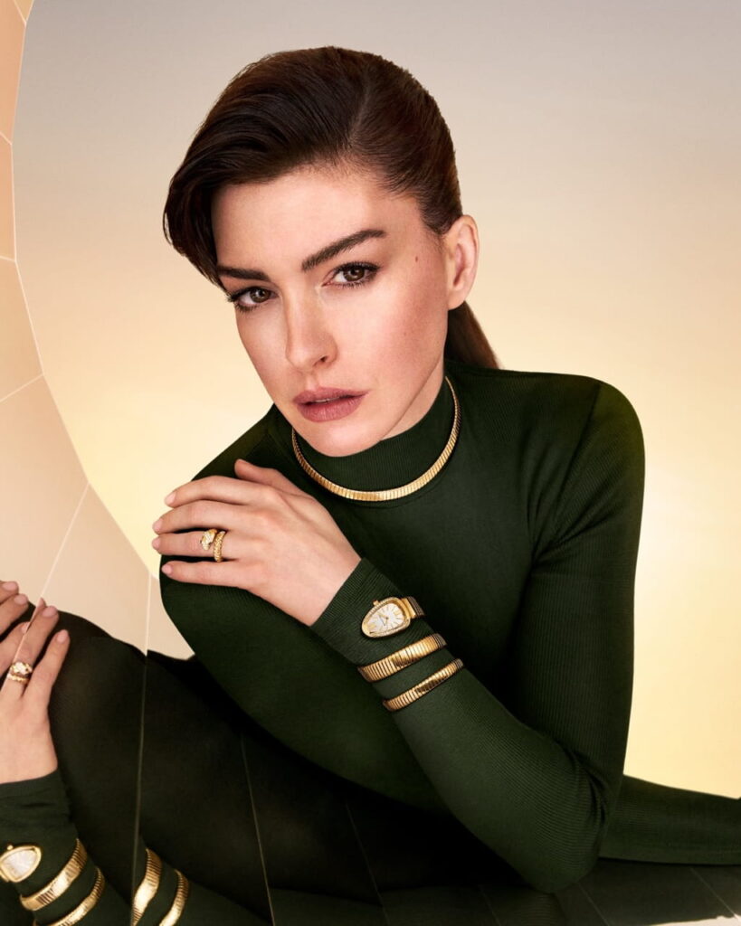 Anne Hathaway makeup look