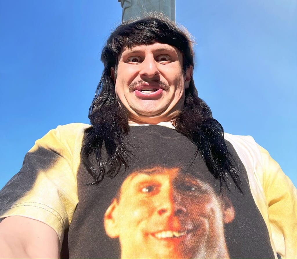 Oliver Tree during holidays
