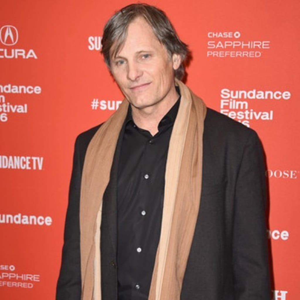 Viggo Mortensen at award show